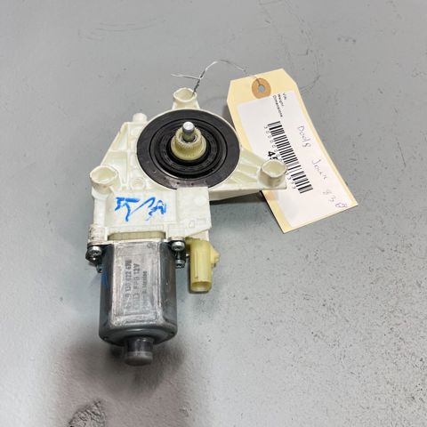 Motor eléctrico, elevalunas, puerta delantera izquierda 68209825AB Chrysler