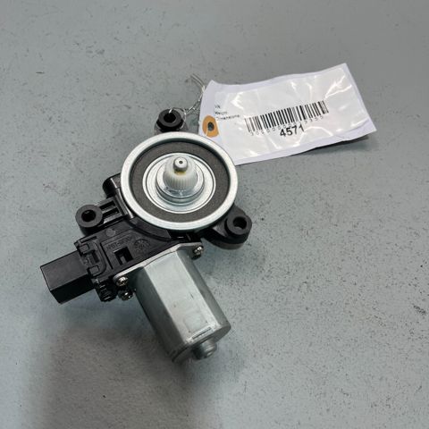 Motor eléctrico, elevalunas, puerta delantera derecha B45C5858X Mazda