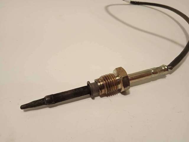 Sensor de temperatura de gases de escape antes de la turbina 04L906088KQ VAG