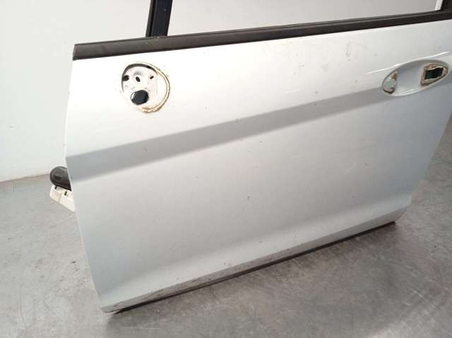 Puerta del conductor Ford Fiesta VI hatchback comprar en España