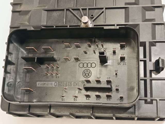 Caja de fusibles para Volkswagen Golf AJ5