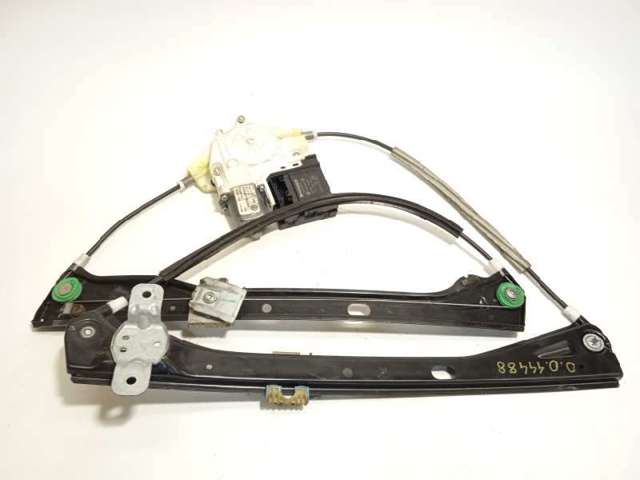1K0959792L Motor del elevalunas de la puerta delantera derecha comprar Girona