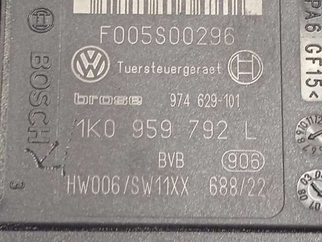 1K0959792L VAG Motor del elevalunas de la puerta delantera derecha  disponible Ourense