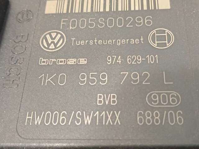 VAG 1K5837402AH Motor del elevalunas de la puerta delantera derecha  comprar en Ponferrada