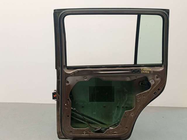 VAG 1T0833056S Puerta trasera derecha  en stock Valencia