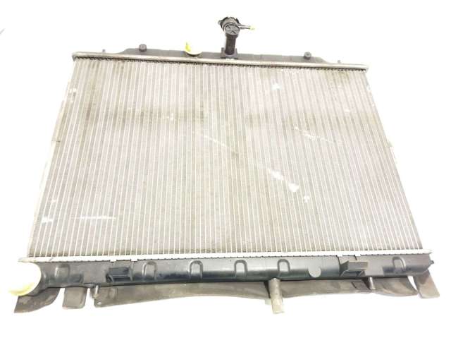 Radiador del motor 21400JG700 NISSAN