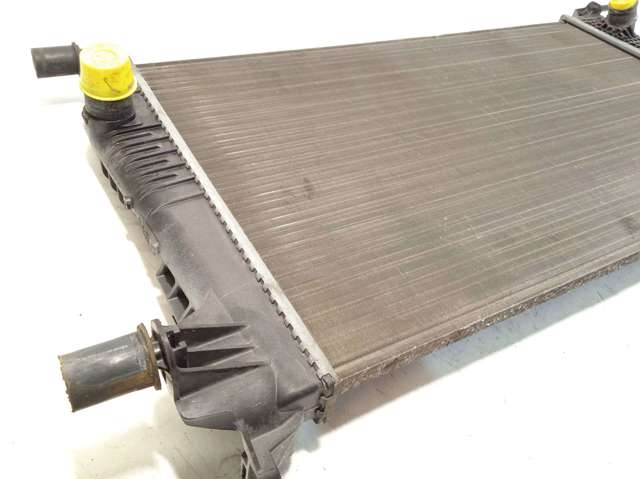 214105150R RENAULT Radiador de refrigeración del motor  disponible Ourense
