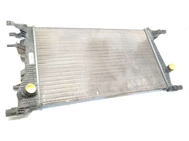 RENAULT 214105150R Radiador comprar Pamplona