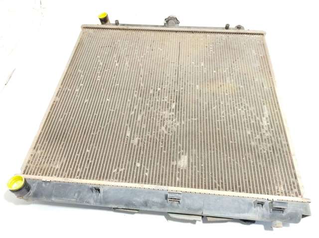 Radiador de agua 21410EB30A NISSAN