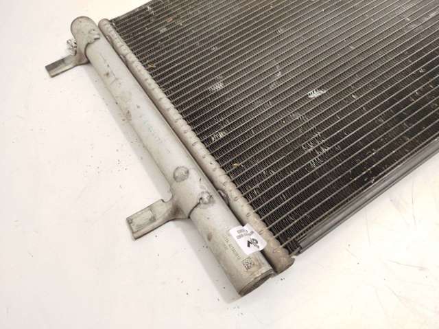OPEL 23333680 Condensador aire acondicionado  en stock Terrassa