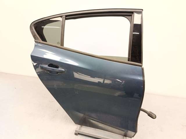 2577510 FORD Puerta trasera derecha comprar Alcalá