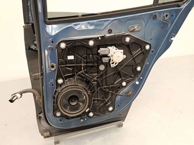 FORD 2577510 Puerta trasera derecha  comprar en Ponferrada
