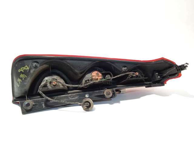265509U000 Piloto trasero derecho  en stock Sabadell