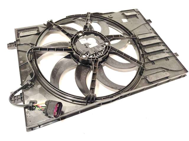 2Q0121207 VAG Difusor del radiador de refrigeración  comprar en Oviedo