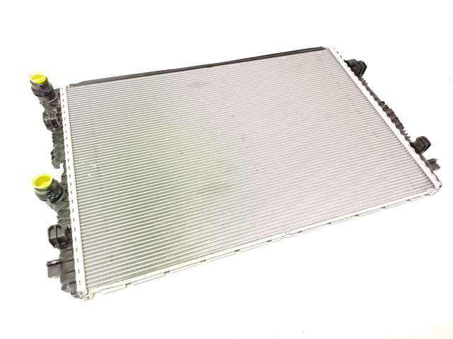 2Q0121253R Radiador  en stock Castellón