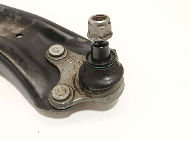 2Q0407152D Brazo inferior derecho de la suspensión delantera comprar Girona