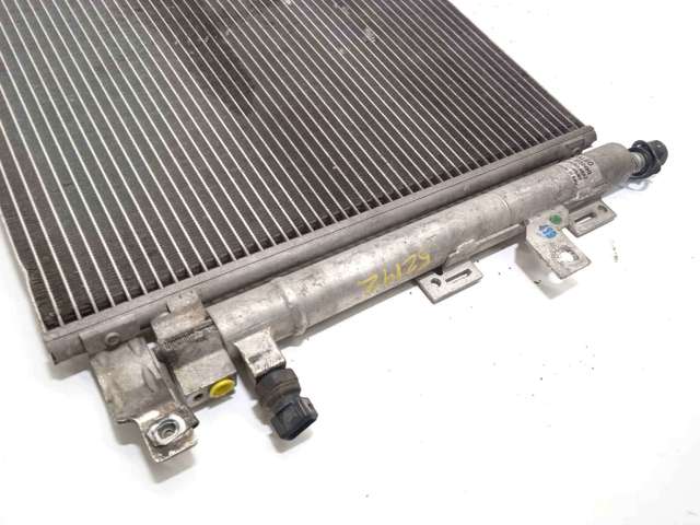 VOLVO 30648953 Condensador aire acondicionado  en stock Valencia