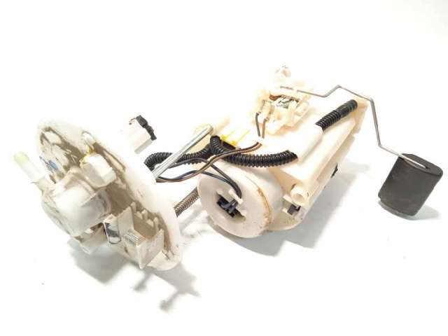 Bomba de combustible 311102V210 HYUNDAI