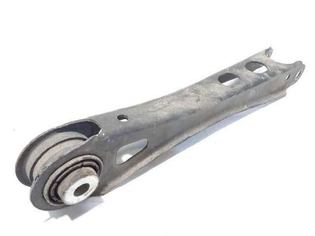 33326786978 Brazo longitudinal inferior trasero izquierdo/derecho  en stock Sabadell