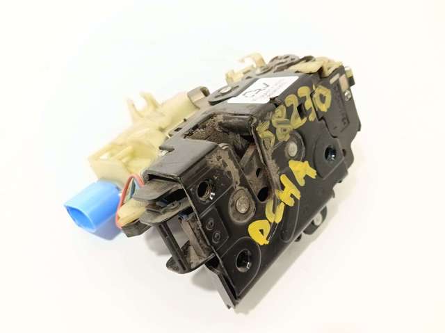 3B1837016CC VAG Cerradura de puerta delantera derecha  en stock Gandía