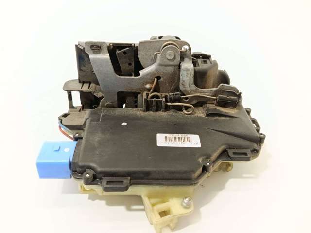 VAG 3B1837016CC Cerradura de puerta delantera derecha  disponible Valladolid