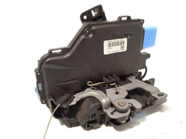VAG 3D1837016AC Cerradura de puerta delantera derecha  disponible España