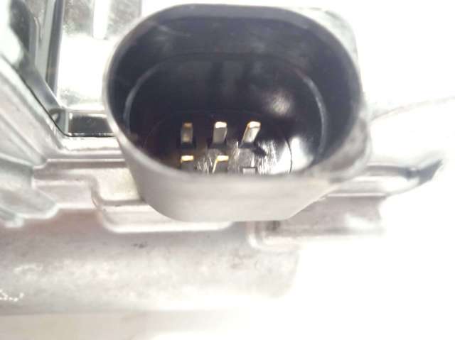VAG 3G0827887B Motor de apertura/cierre del cierre del maletero (puerta trasera 3/5)  disponible Lugo