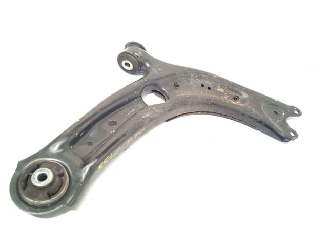 VAG 3Q0407152P Brazo inferior derecho de la suspensión delantera  disponible Valladolid