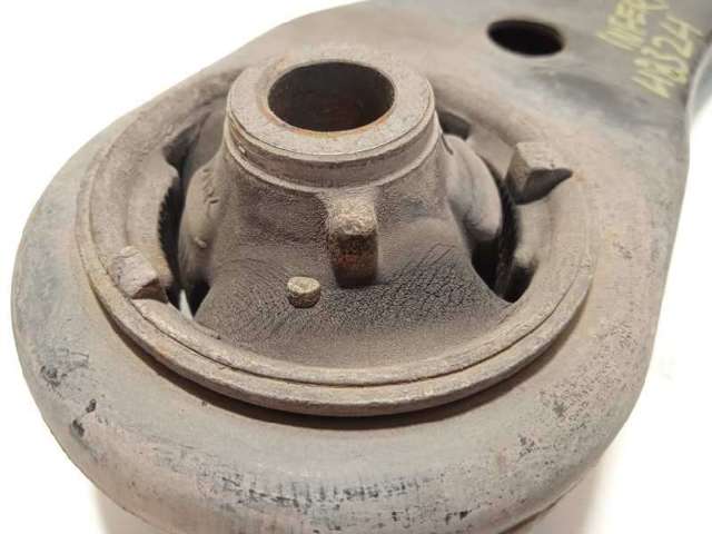 Brazo inferior derecho de la suspensión delantera 4806847050 TOYOTA