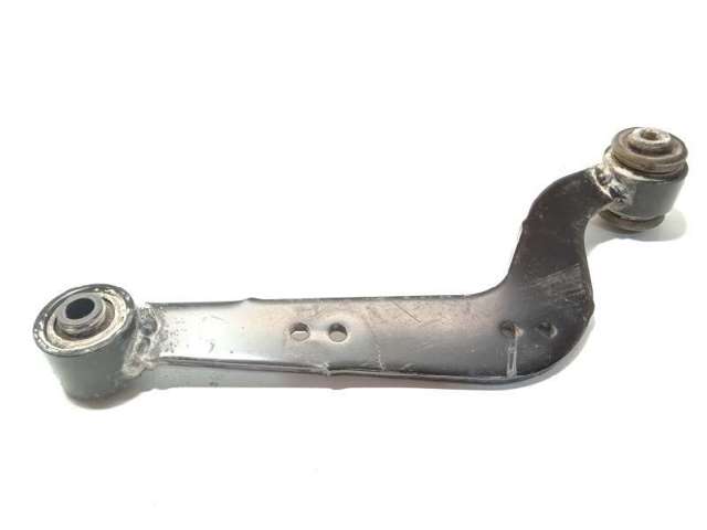 Brazo superior izquierdo de la suspensión trasera 4879042020 TOYOTA