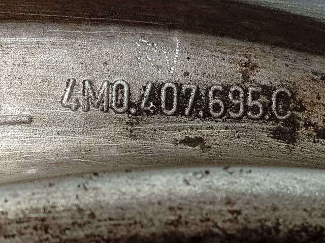 4M0407695C Brazo inferior izquierdo de la suspensión delantera  comprar en Zaragoza