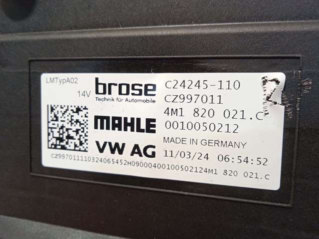 4M1820021C Porsche