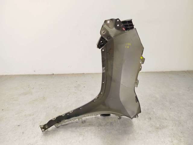 Aleta delantera derecha 5381142330 TOYOTA
