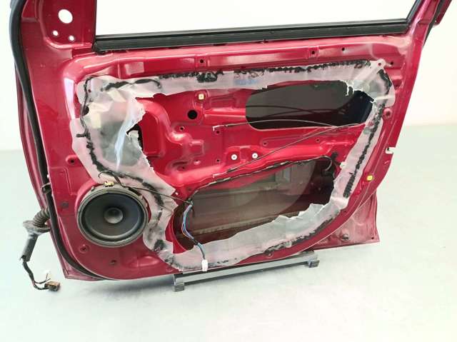 MITSUBISHI 5700A278 Puerta delantera derecha  disponible Lugo