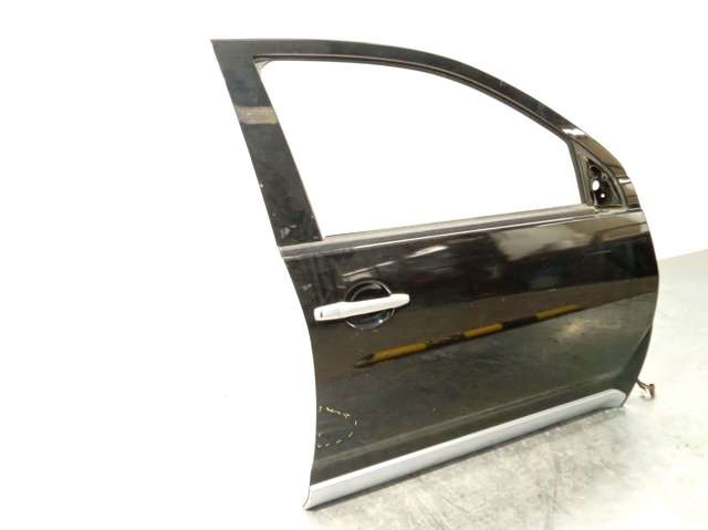 5700A278 MITSUBISHI Puerta delantera derecha  en stock Huelva