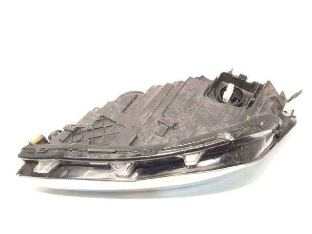 Faro delantero derecho Volkswagen Golf VIII hatchback comprar en España