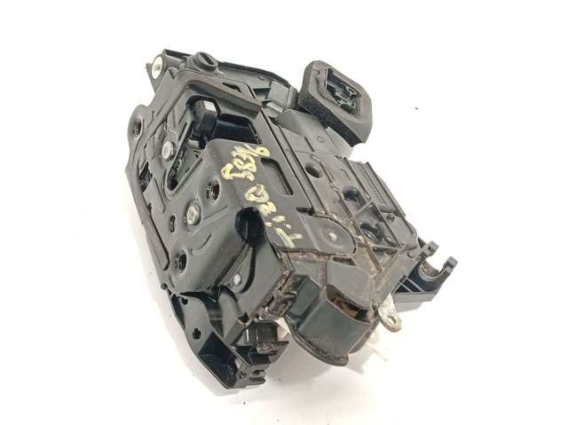 5K4839015Q Cerradura de puerta trasera izquierda  en stock Sabadell