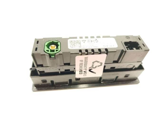 VAG 5NA035736 Concentrador USB  en stock Terrassa