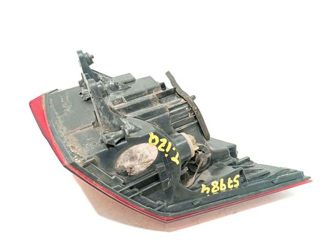 Piloto trasero exterior izquierdo 5NA945095B VAG