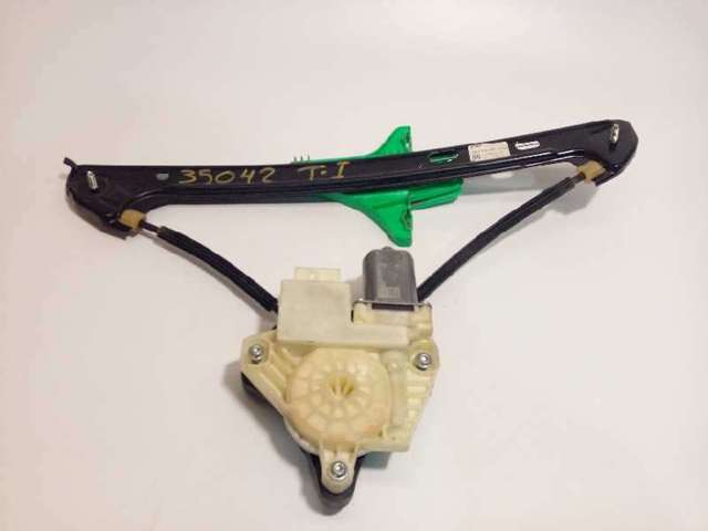 VAG 5Q4959811A Motor del elevalunas de la puerta trasera izquierda  disponible España