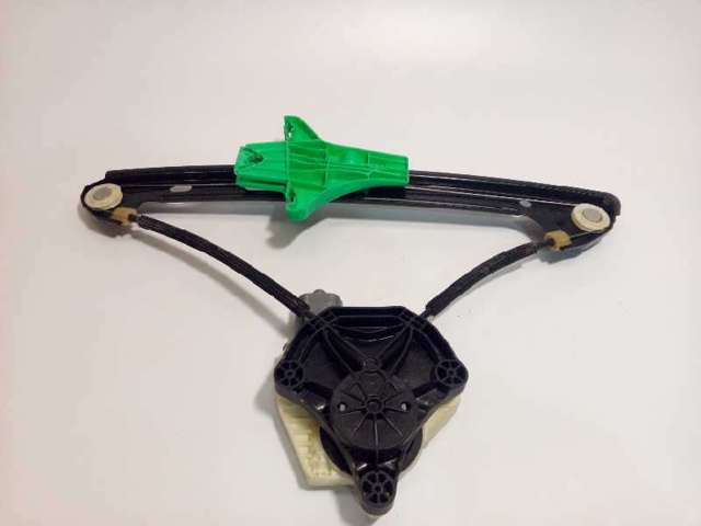 VAG 5Q4959811A Motor del elevalunas de la puerta trasera izquierda comprar Pamplona