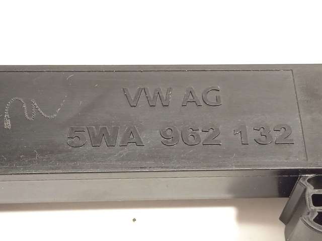 5WA962132 VAG