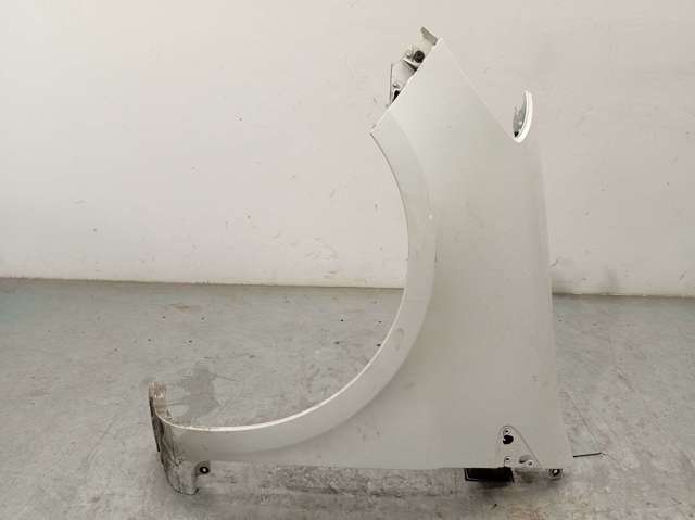 631014270R Aleta delantera izquierda  disponible Burgos