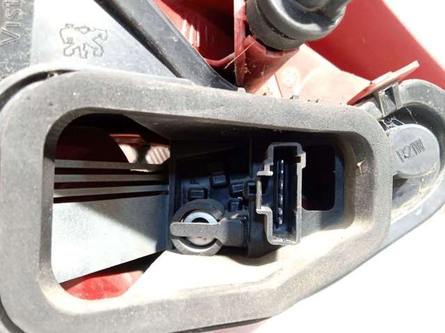 6351Y7 Piloto trasero derecho  comprar en Reus