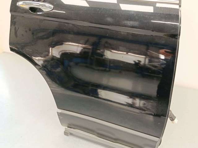 HONDA 67510SWAA00ZZ Puerta trasera derecha  en stock Salamanca
