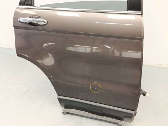 HONDA 67510SWAA00ZZ Puerta trasera derecha  disponible Valladolid