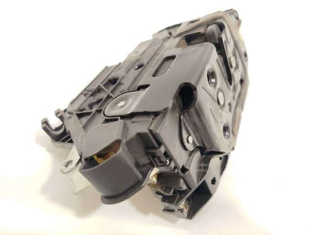 Cerradura de puerta trasera izquierda 6J0839015C VAG