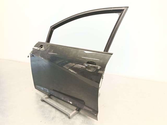 VAG 6J4831055 Puerta delantera izquierda  en stock Salamanca