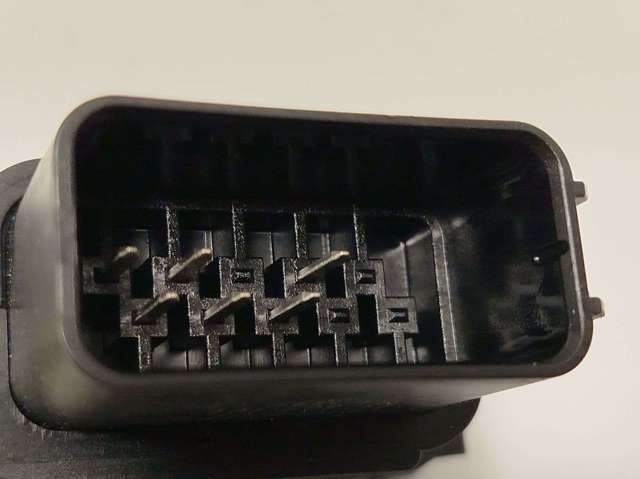 6M2AR21812AB Cerradura de puerta delantera derecha  disponible Burgos