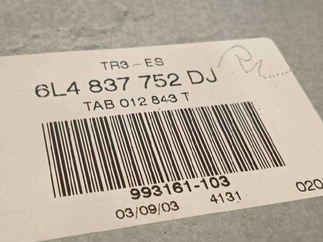 6Q2959801A Mecanismo de elevalunas de la puerta delantera derecha  disponible Utrera